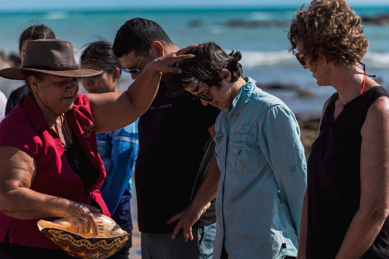 Tag-along tour to Quandong Beach